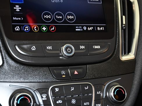Used 2021 Chevrolet Malibu LT FWD image 28