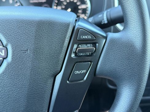 Used 2023 Nissan Frontier SV image 15