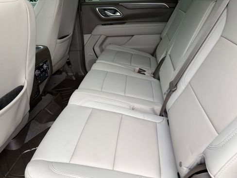 Used 2023 Chevrolet Suburban Z71 w/ Luxury Package image 26