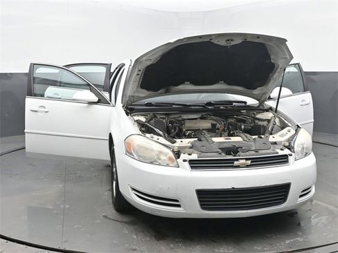 Used 2011 Chevrolet Impala LS image 51