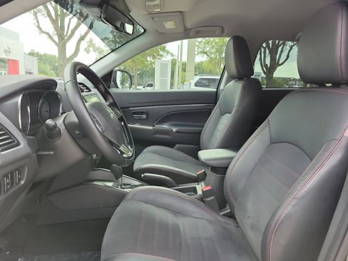 Used 2023 Mitsubishi Outlander Sport ES AWD/4WD image 11