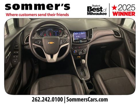 Used 2020 Chevrolet Trax LT w/ LT Convenience Package AWD/4WD image 12
