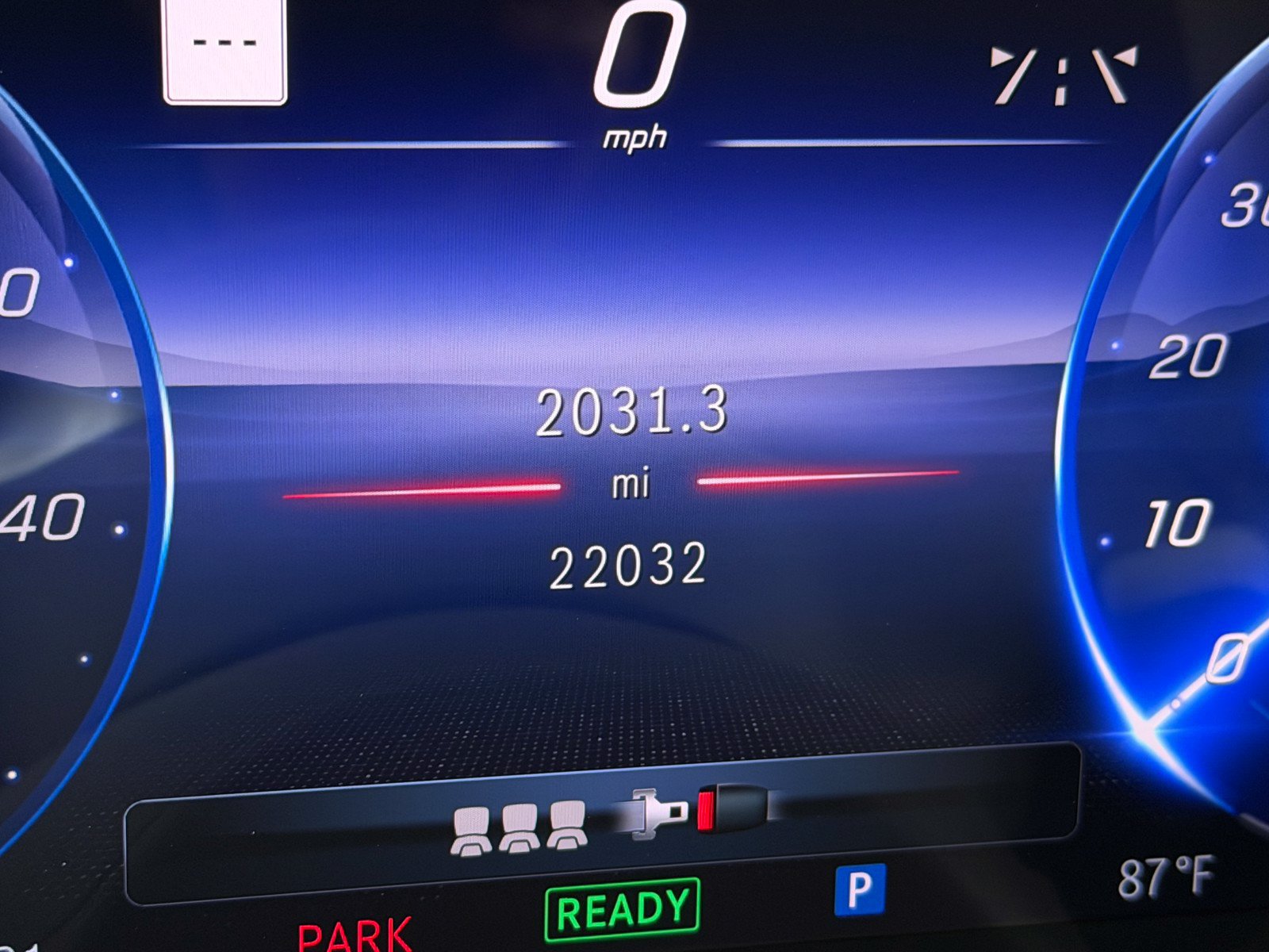 Used 2023 Mercedes-Benz EQE 350+ 4MATIC SUV image 3