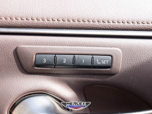 Used 2019 Lexus ES 350 Premium w/ Premium Package image 43