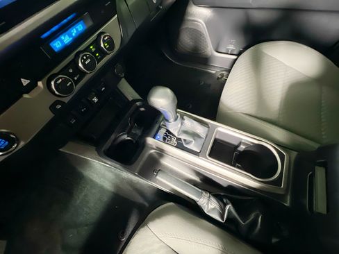 Used 2023 Toyota Tacoma SR5 RWD image 26