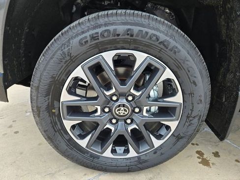 New 2026 Toyota Tundra Limited AWD/4WD image 7