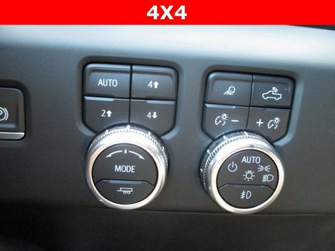 Certified 2024 GMC Sierra 1500 Denali image 29