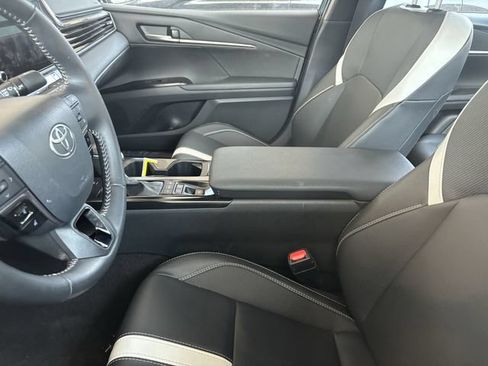 Used 2026 Toyota Camry SE FWD image 14