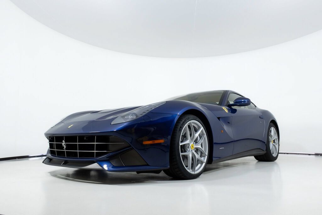 Used 2017 Ferrari F12 Berlinetta RWD image 14