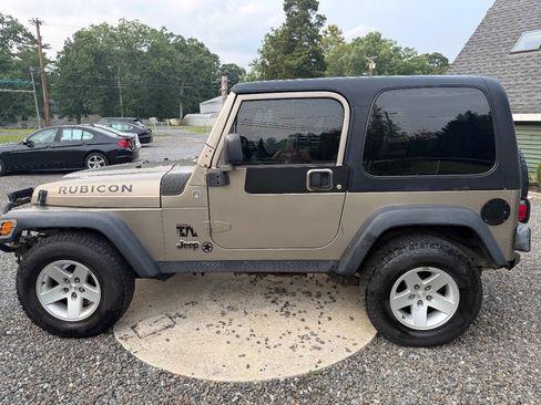 Used 2005 Jeep Wrangler Rubicon AWD/4WD image 7