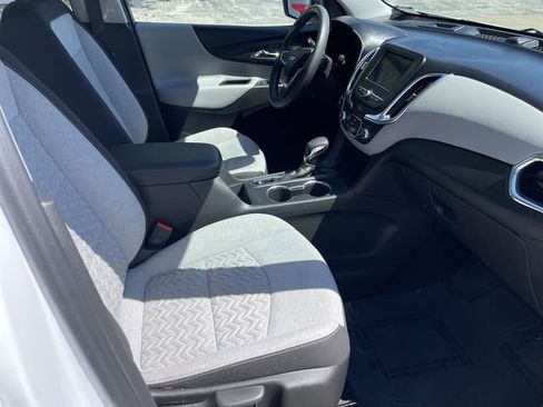 Used 2023 Chevrolet Equinox LS w/ Driver Confidence II Package FWD image 17