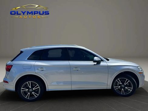 Used 2020 Audi Q5 e Premium w/ Convenience Package AWD/4WD image 5