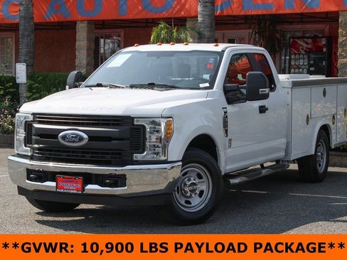 Used 2017 Ford F350 XL w/ Power Equipment Group image 4
