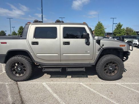 Used 2005 HUMMER H2 SUT w/ Preferred Equipment Group AWD/4WD image 4