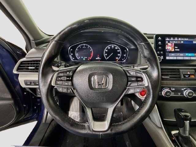 Used 2018 Honda Accord Touring image 12