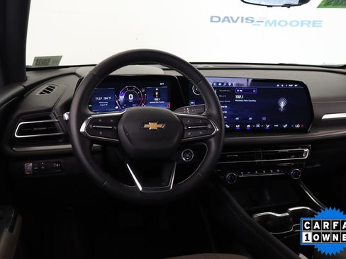 Used 2026 Chevrolet Traverse LT w/ Driver Confidence Package FWD image 17