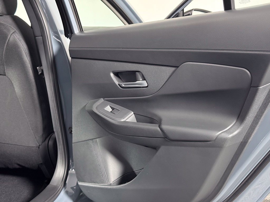 Certified 2026 Nissan Sentra SV w/ SV Convenience Package FWD image 32