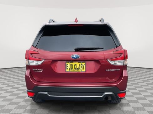 Used 2021 Subaru Forester Premium image 4