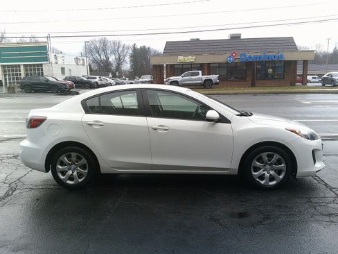 Used 2012 MAZDA MAZDA3 i Sport image 6