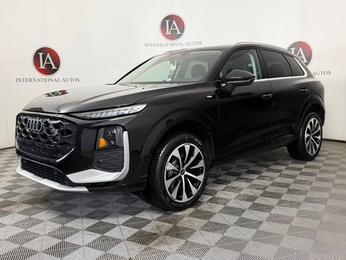 New 2026 Audi Q3 quattro 2.0T image 2
