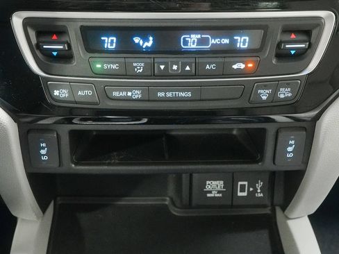 Used 2017 Honda Ridgeline RTL-E image 36