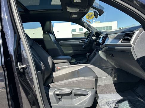Used 2023 Volkswagen Atlas Cross Sport SE w/ Panoramic Sunroof Package AWD/4WD image 20