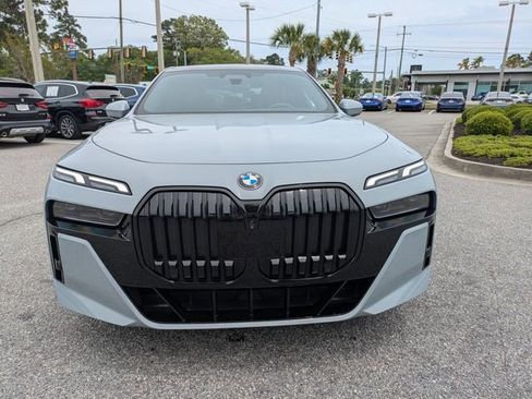 Used 2023 BMW 740i RWD image 10
