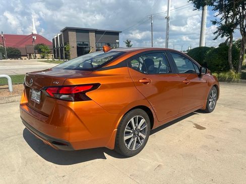 Used 2020 Nissan Versa SV FWD image 12