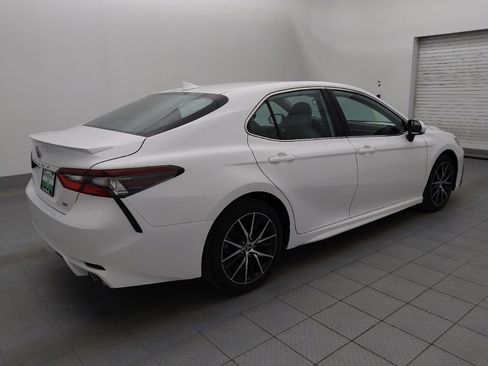 Used 2022 Toyota Camry SE image 10