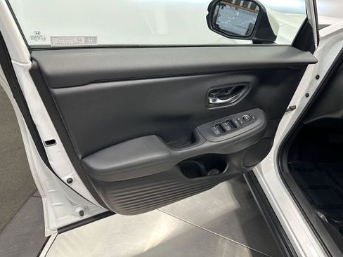 Certified 2024 Honda HR-V LX image 13