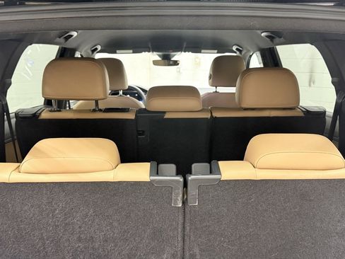 Used 2022 Volkswagen Tiguan SE image 31