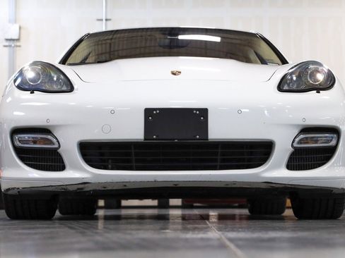 Used 2013 Porsche Panamera AWD/4WD image 5