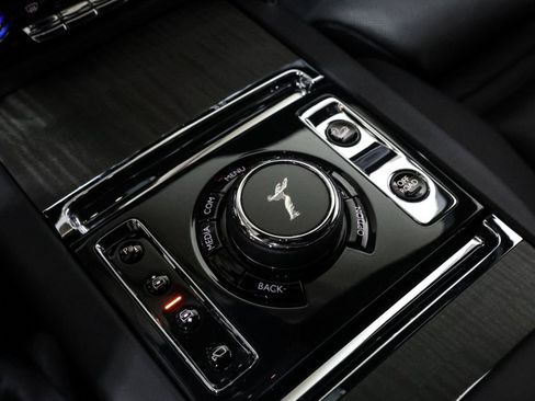 Used 2019 Rolls-Royce Cullinan AWD/4WD image 26