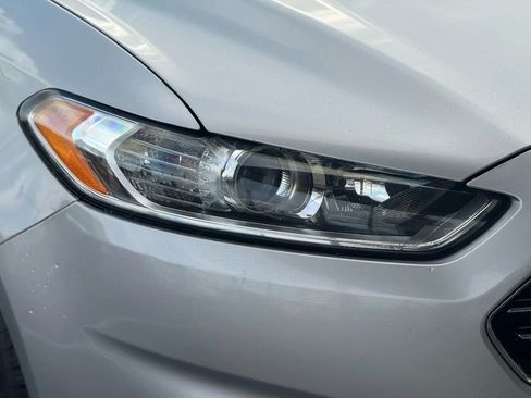 Used 2015 Ford Fusion S image 10