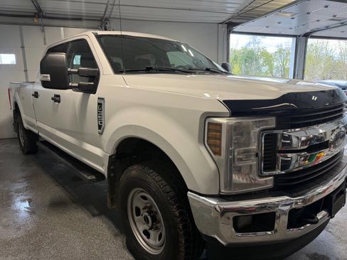 Used 2018 Ford F350 XLT w/ XLT Value Package AWD/4WD image 3