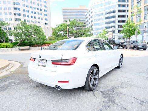 Used 2024 BMW 330i Sedan image 11
