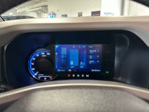 Used 2023 Ford Bronco Wildtrak image 21