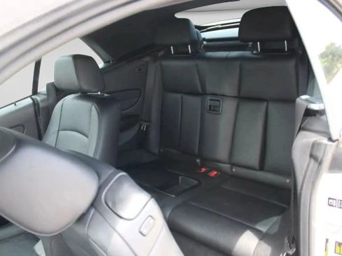Used 2013 BMW 135i Convertible RWD image 7