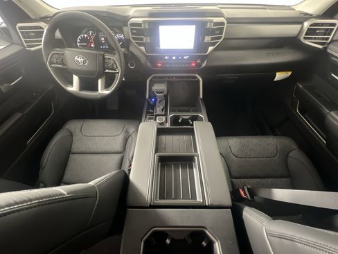 Used 2024 Toyota Tundra SR5 w/ SR5 Premium Package AWD/4WD image 31