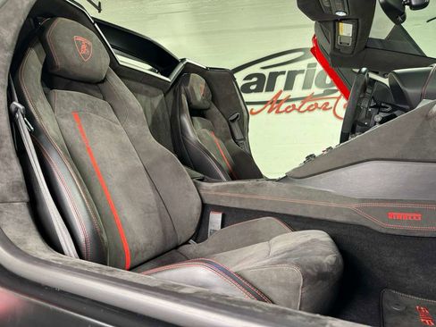 Used 2016 Lamborghini Aventador LP 700-4 image 27