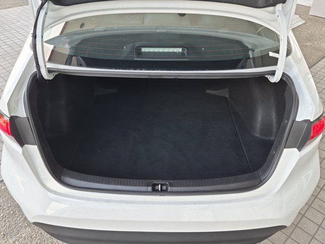 Used 2025 Toyota Corolla LE FWD image 10