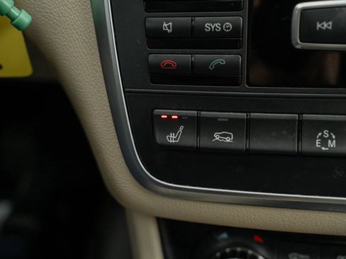 Used 2015 Mercedes-Benz GLA 250 4MATIC image 24