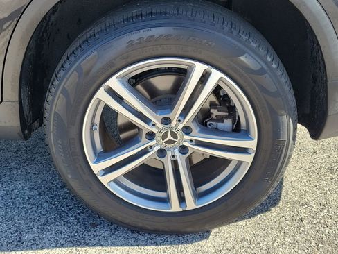 Certified 2022 Mercedes-Benz GLC 300 image 10