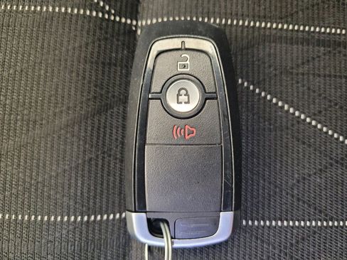 Used 2018 Ford EcoSport SE w/ Interior Protection Package FWD image 32