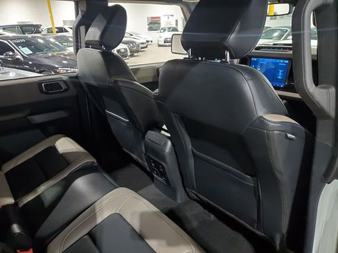 Used 2022 Ford Bronco Wildtrak image 20