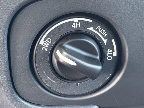 New 2026 Nissan Frontier PRO-4X w/ Pro-4x Convenience Package image 19