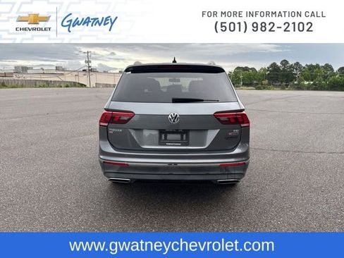 Used 2018 Volkswagen Tiguan SE AWD/4WD image 6