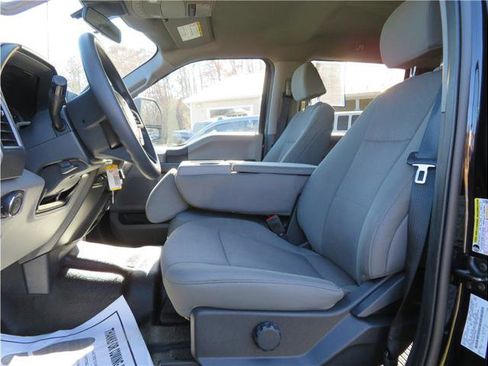 Used 2022 Ford F250 XL w/ STX Appearance Package image 5