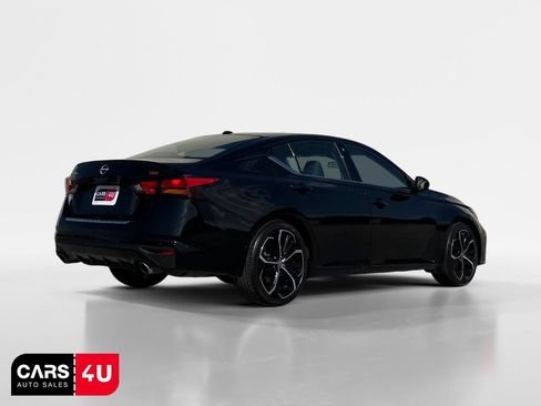 Used 2023 Nissan Altima 2.5 SR FWD image 7