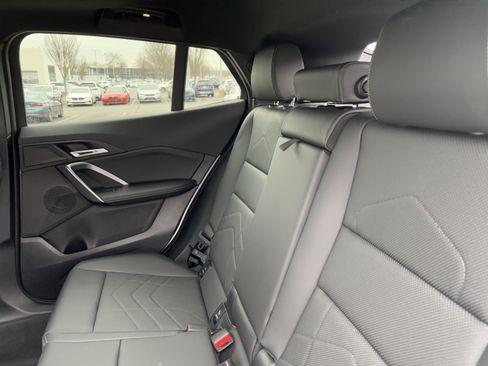 Certified 2025 BMW X2 xDrive28i image 33